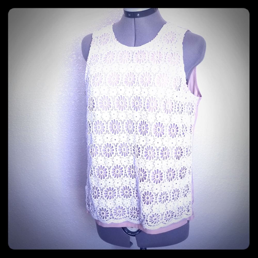 NWOT Loft Crochet Sleeveless Blouse Size 6